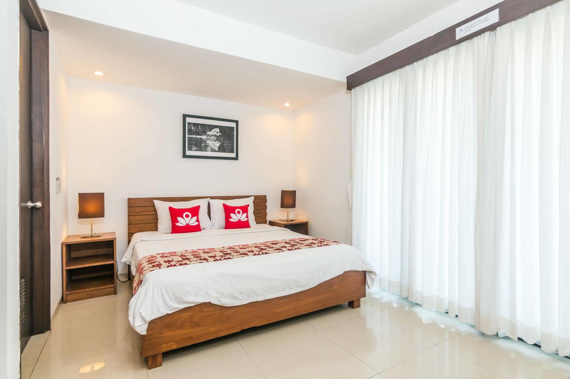 Zen Rooms Dewi Ratih Seminyak 庫塔 外观 照片